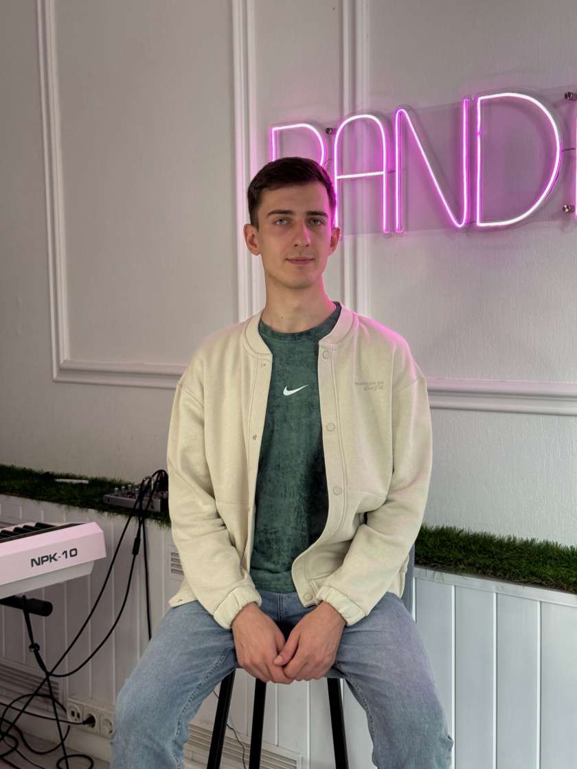 Артём Карницкий